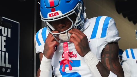 Ole Miss running back Kewan Lacy injured after being slammed to ground on tackle vs. Texas
