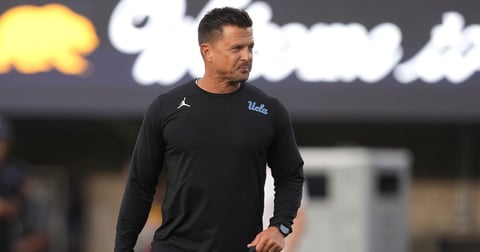 Latest recruiting intel on a huge contingent of out-of-state prospects visiting UCLA this weekend