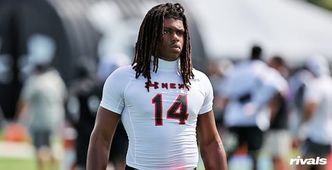 2028 4-star LB Kaiden Buchanan commits to UCLA: 'I just knew it was home for me'