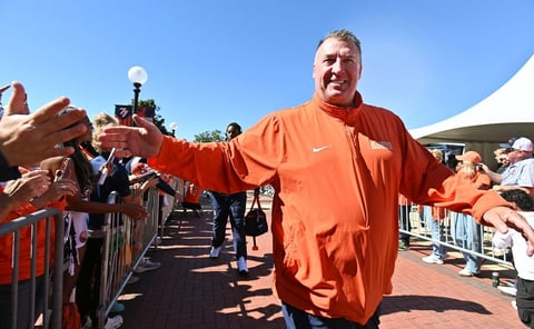 Know the Foe: Behind Enemy Lines with an Illinois Insider