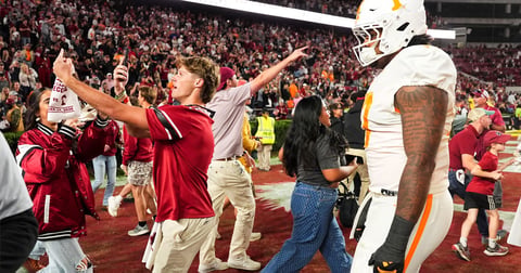 Tennessee player involved in apparent altercation during South Carolina field storm