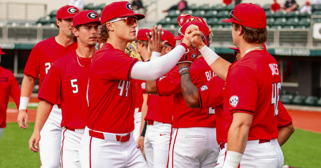 Georgia vs. Long Island weather delay: Athens Regional game suspended