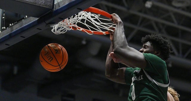 Florida signs former Jacksonville basketball player Jaylen Jordan to play TE