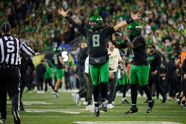 Dylan Raiola Expected to Start for Oregon vs Illinois