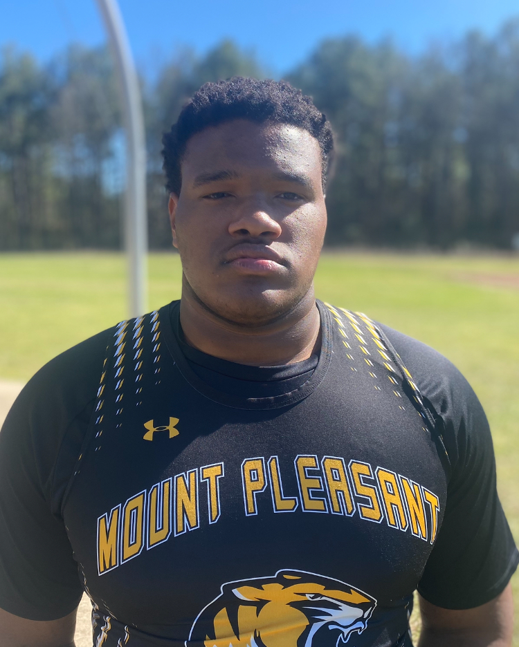 Ayden Johnson Mount Pleasant Defensive Line