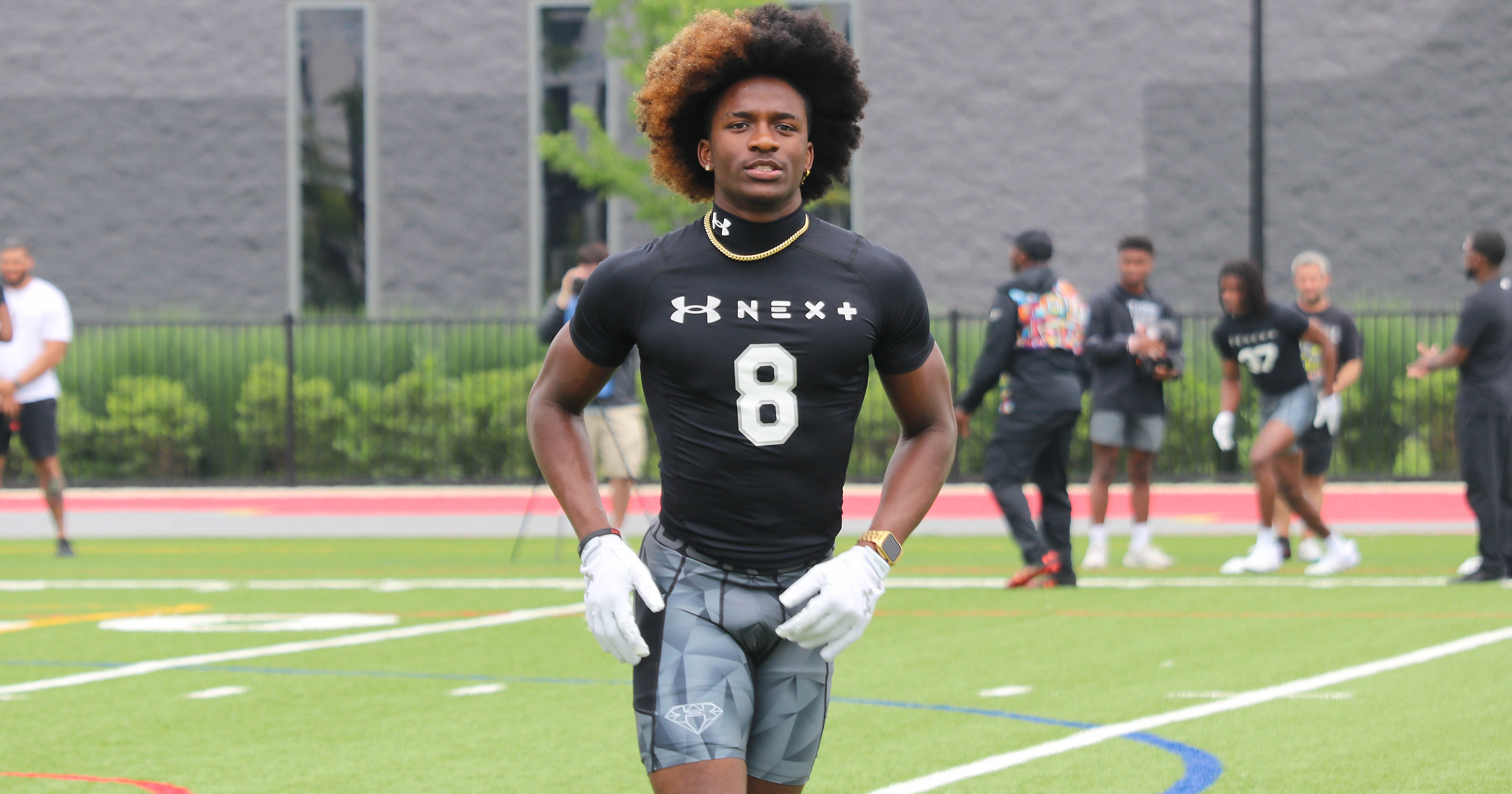 Cornerback Jahmari Deloatch