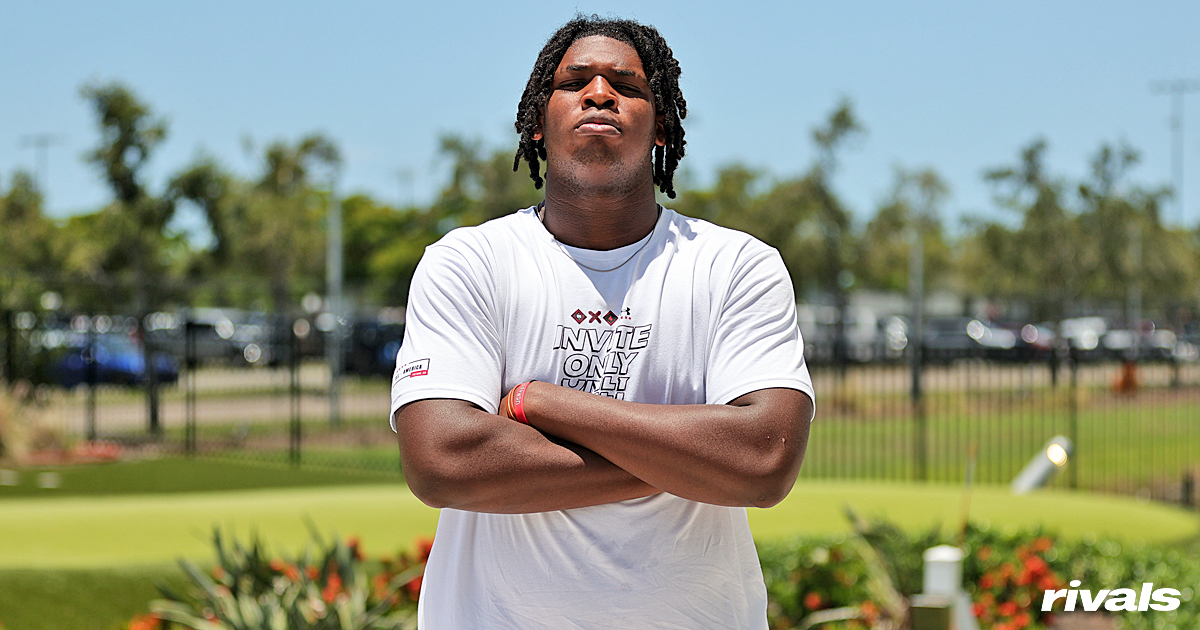 Ole Miss continues to impress the state's No. 1 prospect, blue-chip 2027 OL Caden Moss