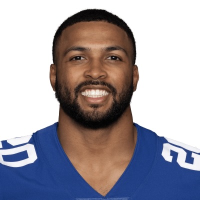 Former Notre Dame star and New York Giants DB Julian Love make his