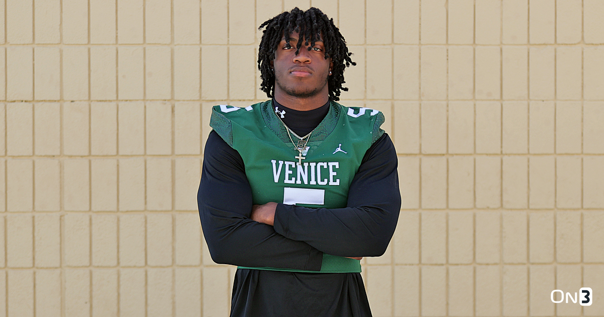 4-star EDGE Asharri Charles commits to Miami over Missouri, Florida