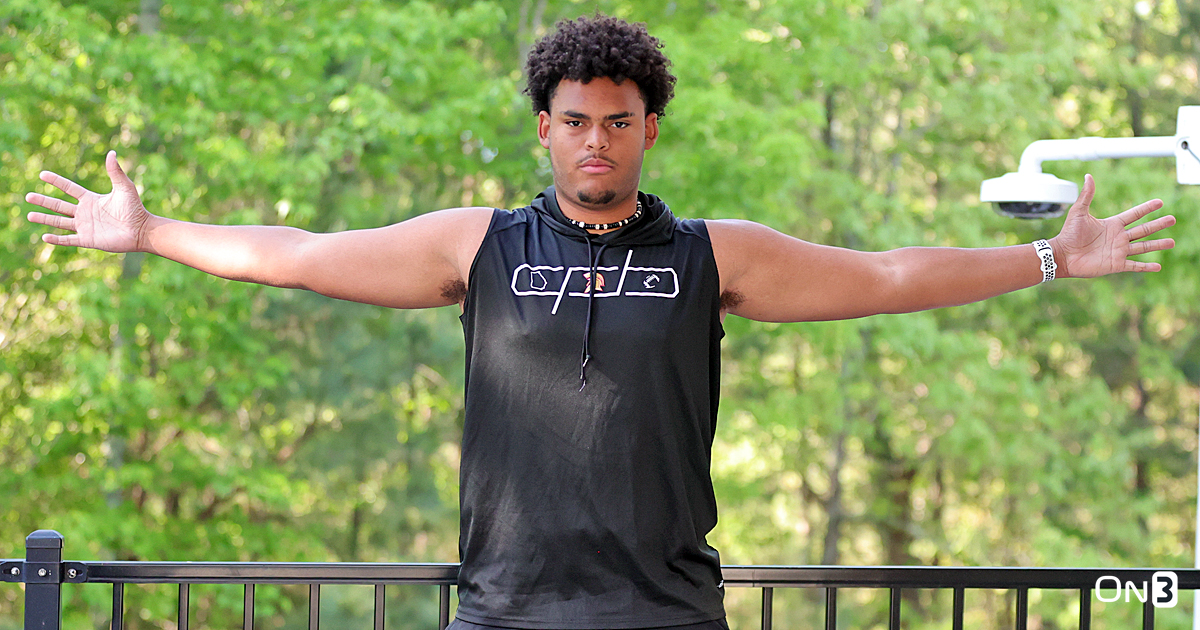 Emerging OL from Georgia sets Florida official visit