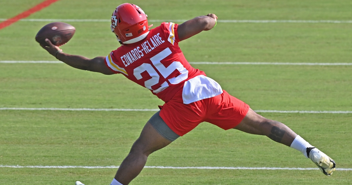 Clyde Edwards-Helaire Discusses Role With KC Chiefs in Year Four - Sports  Illustrated Kansas City Chiefs News, Analysis and More