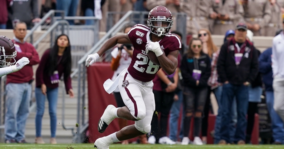 LOOK: Former Texas A&M Aggies Running Back Isaiah Spiller in Full