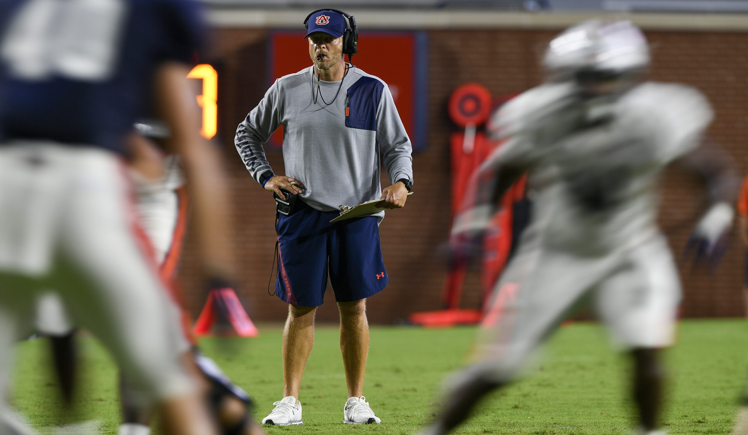 Harsin carries the same 'standard' from Boise State to Auburn
