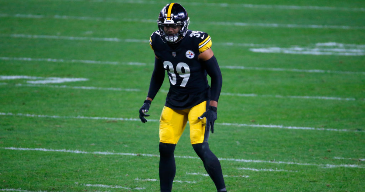 Minkah Fitzpatrick of the Pittsburgh Steelers reacts after a play News  Photo - Getty Images