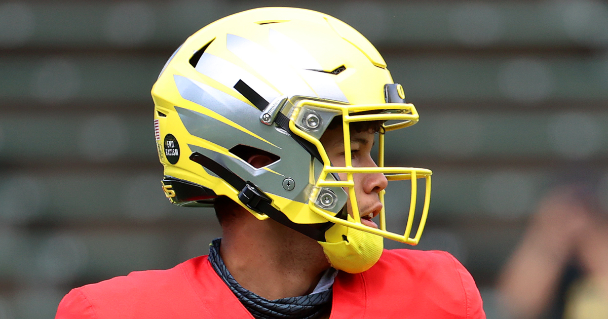 Oregon QB Ty Thompson is doing what few players do in this era of college  football