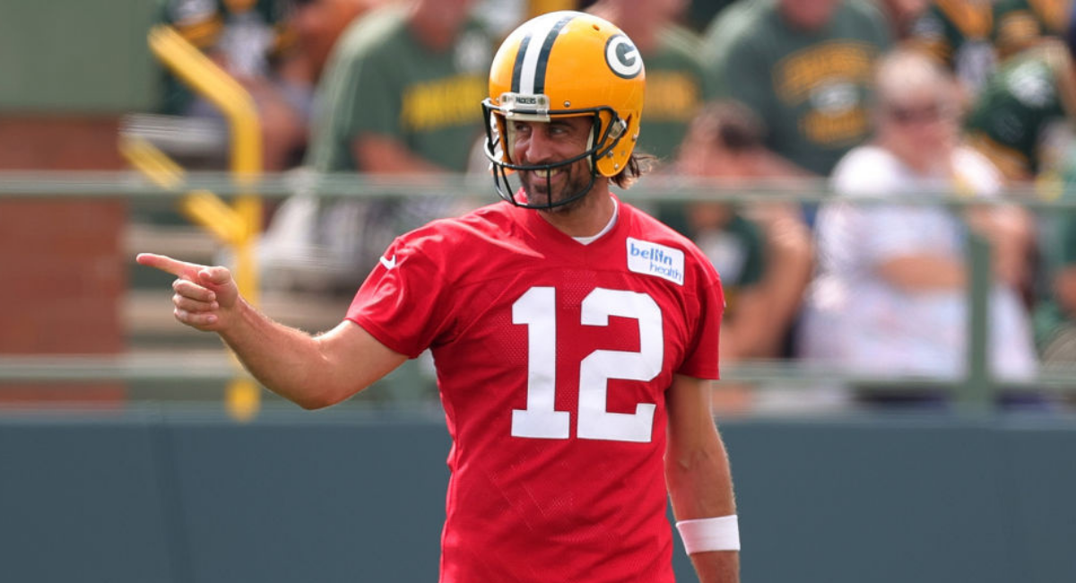 Green Bay Packers: Is Aaron Rodgers trying to bring Clay Matthews back?