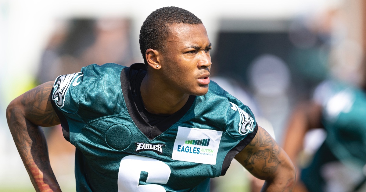 Eagles WR DeVonta Smith excited 'just to learn from' new teammate