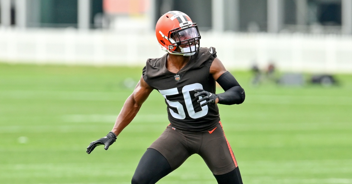 Cleveland Browns place linebacker Jacob Phillips on injured reserve