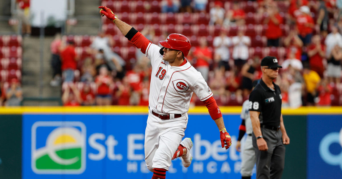 Resurgent Votto giving Reds a lift