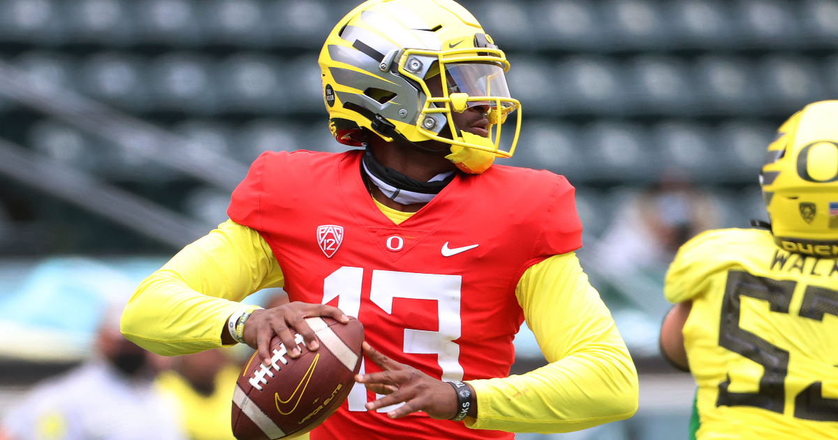 Oregon Football Mario Cristobal Offers Insight To Quarterback Battle Oregon Football Mario Cristobal Offers Insight To Quarterback Battle