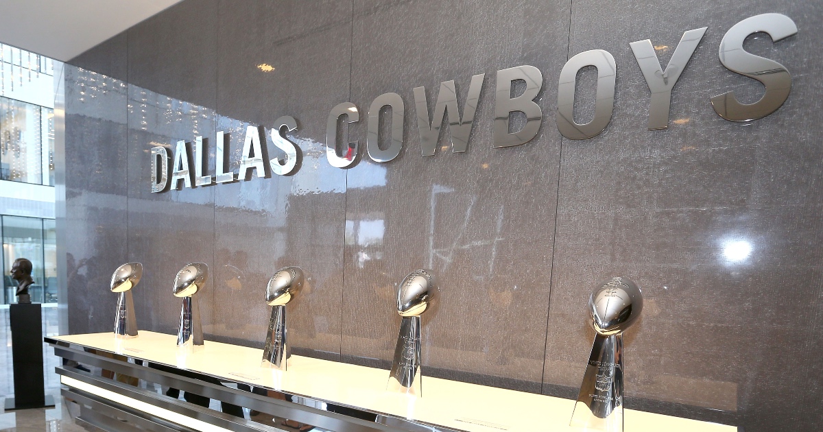 Architectural Glass for Dallas Cowboys Practice Headquarters, The