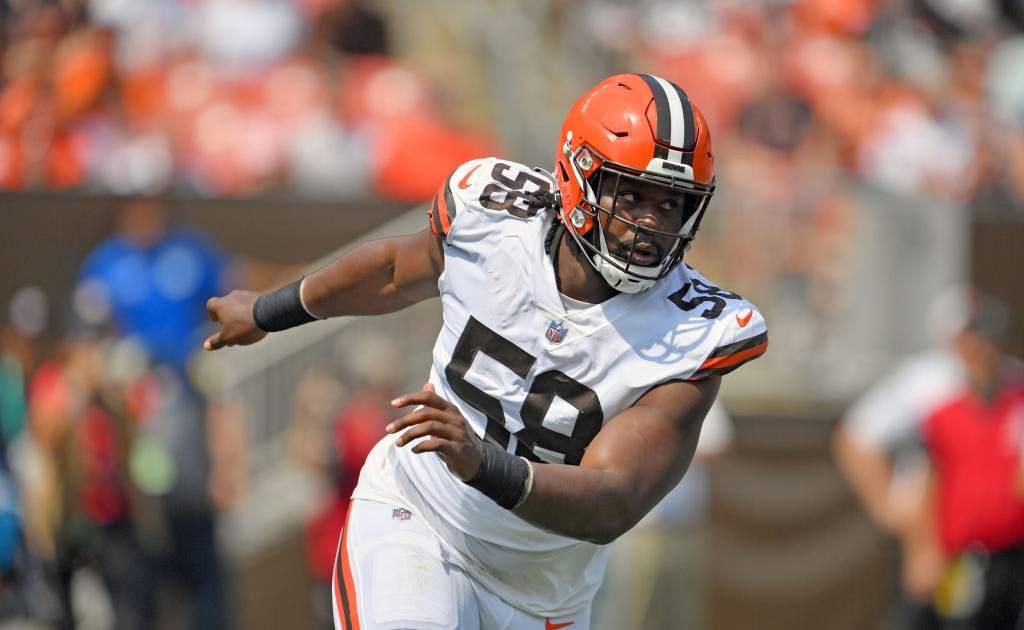 Malik McDowell: Cleveland Browns player arrested on charges of attacking an  officer, public exposure