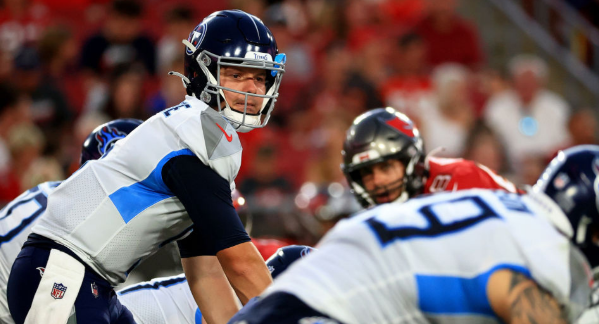 Logan Woodside or Matt Barkley? Tennessee Titans still need backup QB