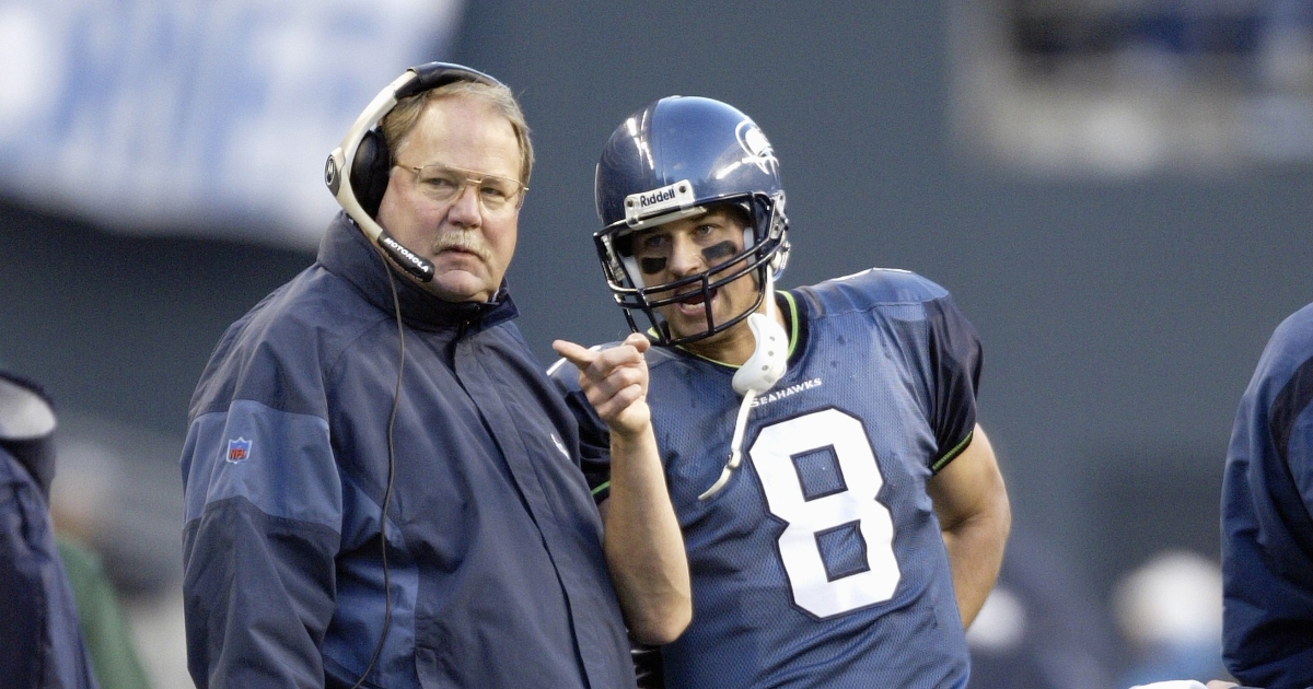 Quarterback Matt Hasselbeck and Running back Shaun Alexander of