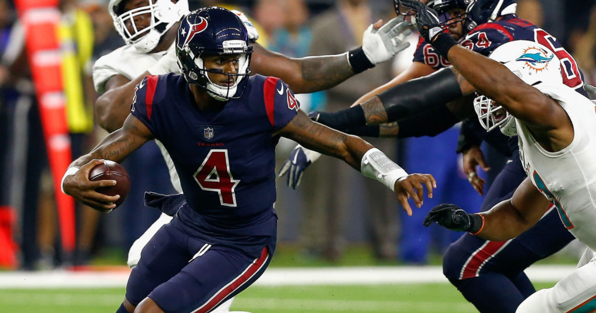 Before playing for Clemson, Deshaun Watson was an Atlanta Falcons ball boy  