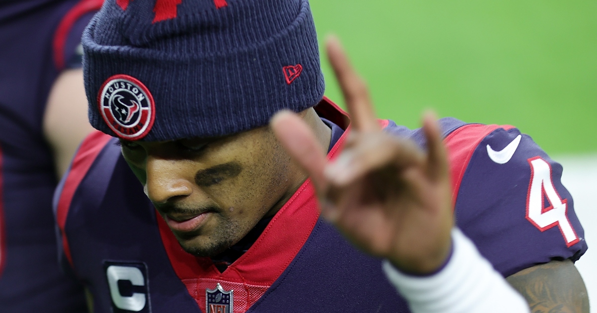 Texans offering trade-ins for Deshaun Watson jerseys