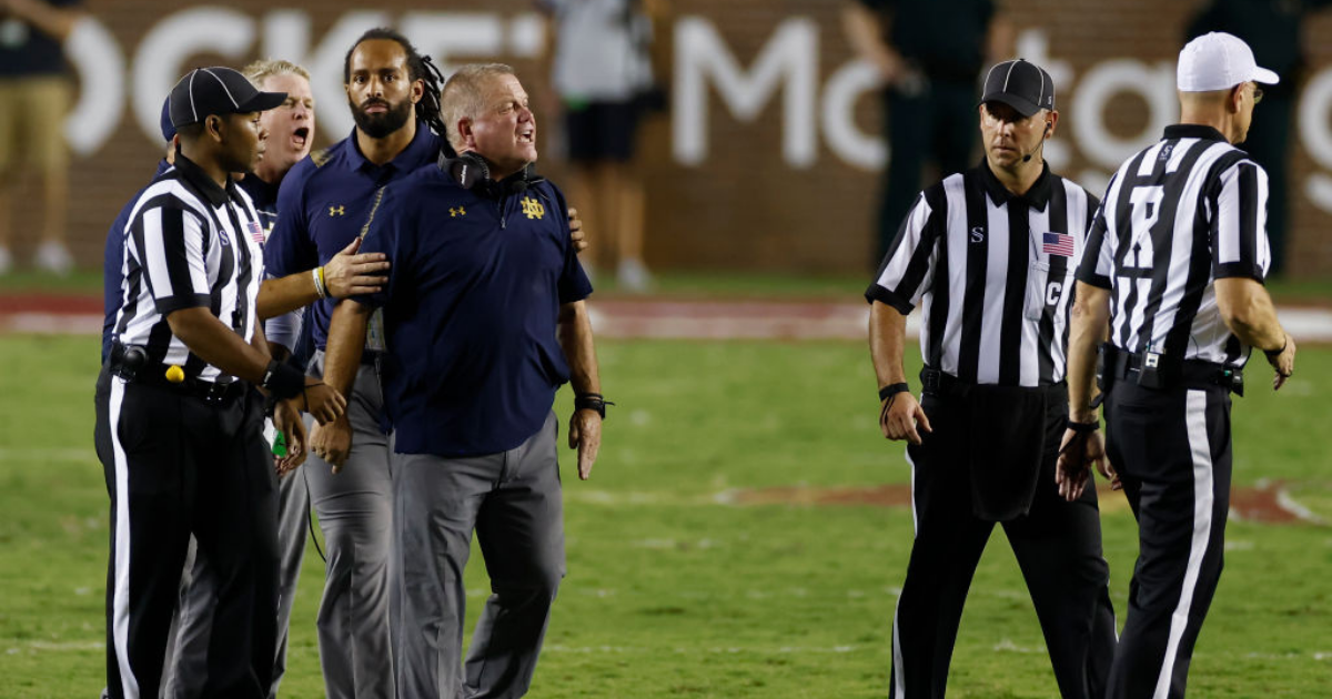Former referee supports controversial call in Notre Dame vs. Florida