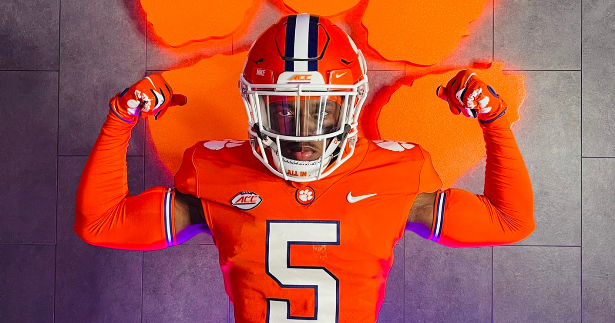 Clemson Football: WR Tee Higgins announces NFL decision