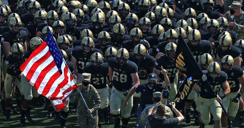 every-member-army-football-team-comes-out-flags-blazing-saturday-20th-anniversary-Saturday-Western-Kentuck