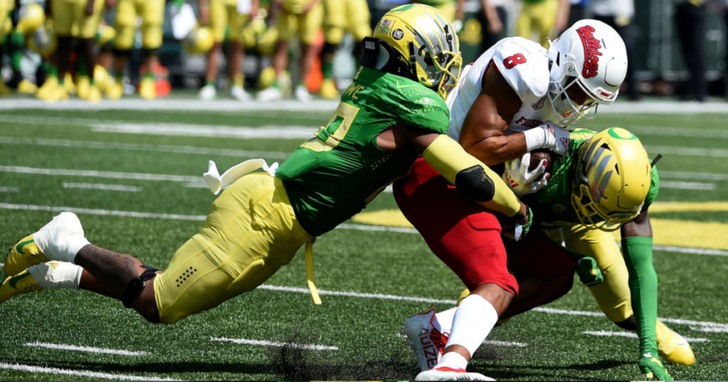 report-oregon-linebacker-justin-flowe-out-for-regular-season