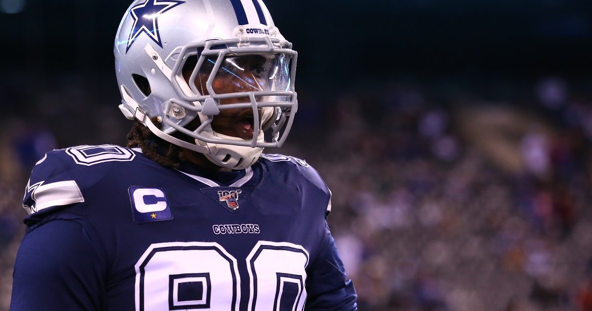 Cowboys' DeMarcus Lawrence defends snubbing kid's autograph request