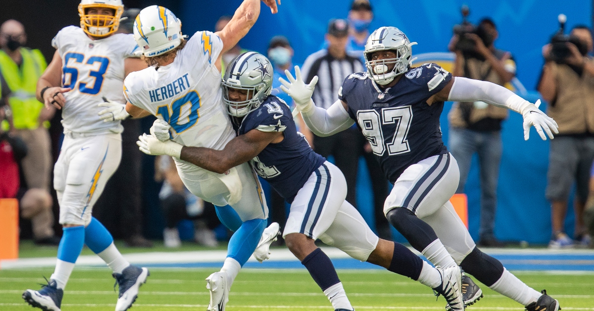 Some people had a long day out there': Harrisburg native, former Penn State  star Micah Parsons shines in Dallas Cowboys' win over Chargers 