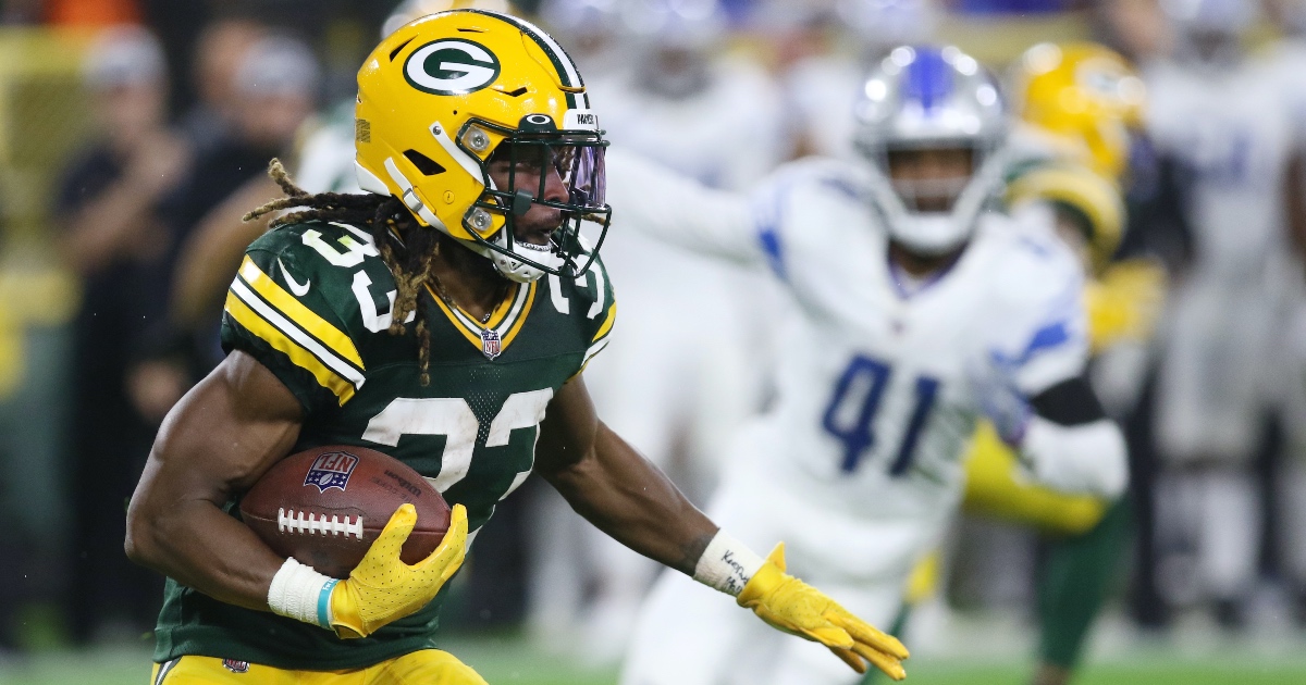 Packers' Aaron Jones Finds Pendant Containing Dad's Ashes After