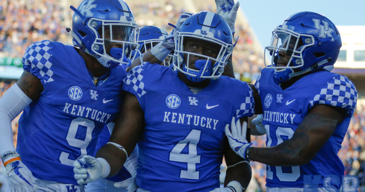 Josh Paschal signs with Kentucky Football - A Sea Of Blue