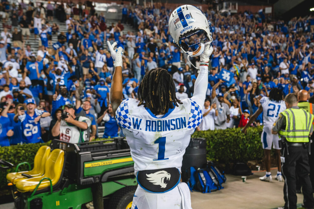 Wan'Dale Robinson Kentucky Wildcats Unsigned Running with the Ball  Photograph