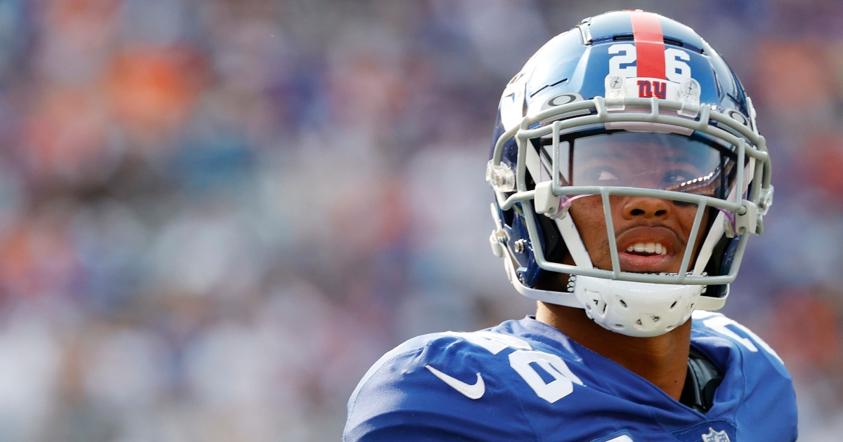 Giants' Saquon Barkley considering holding out after failing to