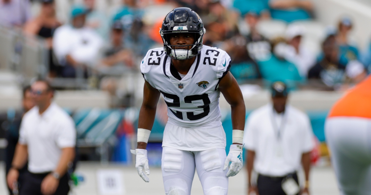 Jaguars, Panthers agree to trade involving defensive back CJ