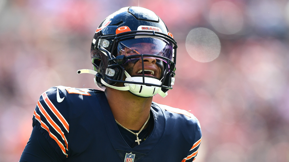 Chicago Bears quarterback Justin Fields is feeling the pressure