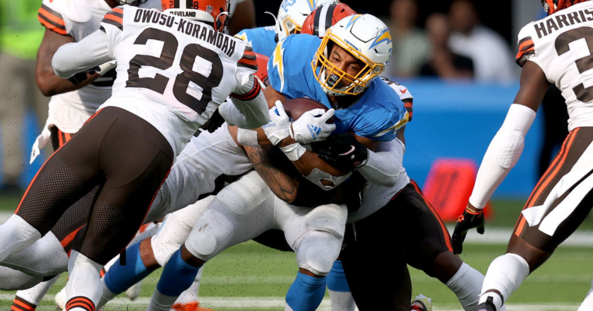 WATCH: Austin Ekeler forced to score game-winning touchdown by Browns  defense - On3