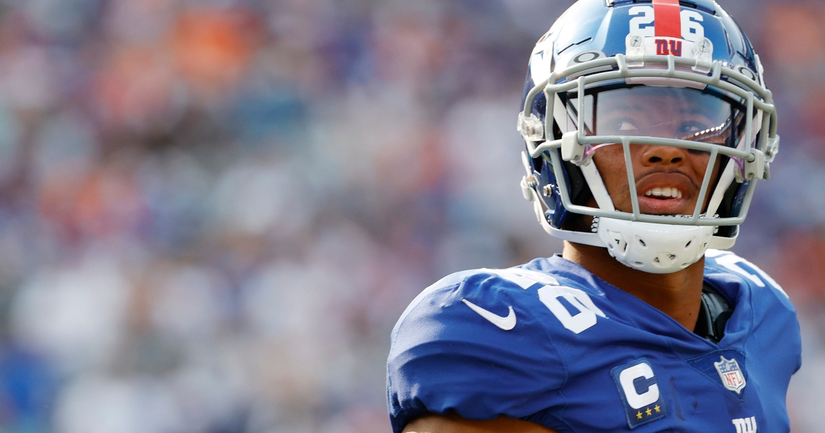 New York Giants' Saquon Barkley suffers ACL tear against Chicago