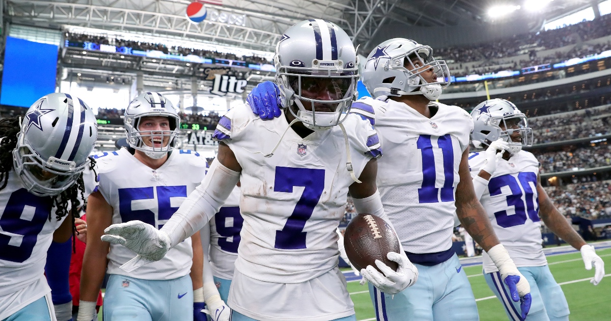 Cowboys sign CB Trevon Diggs to five-year, $97 million contract