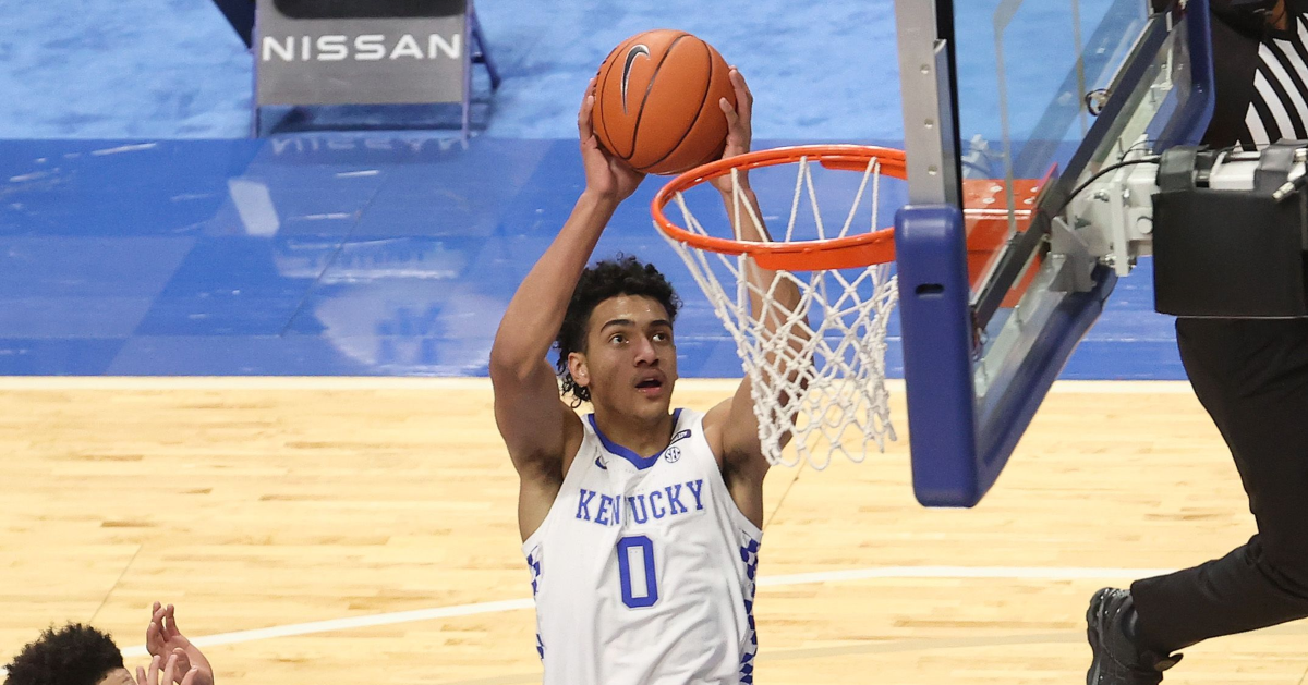 WATCH Kentucky forward Jacob Toppin wows at BBM dunk competition On3