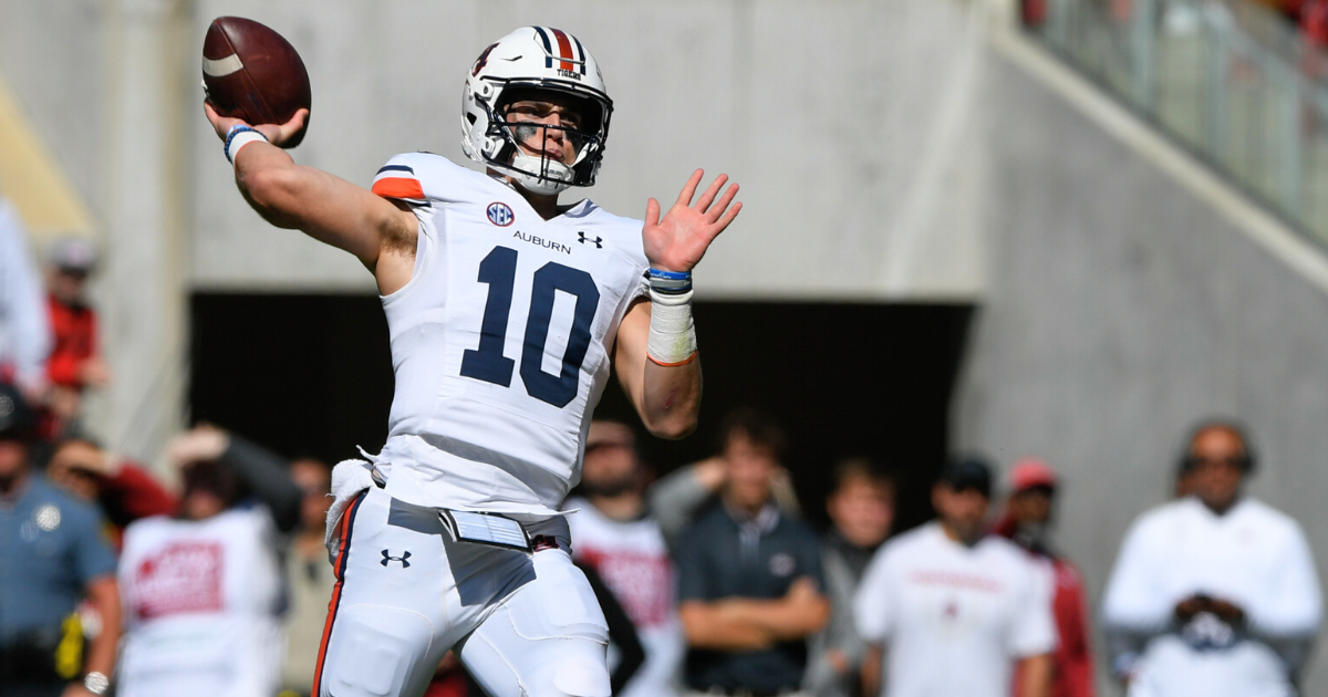 Auburn Football vs. Arkansas Locker Room Tour