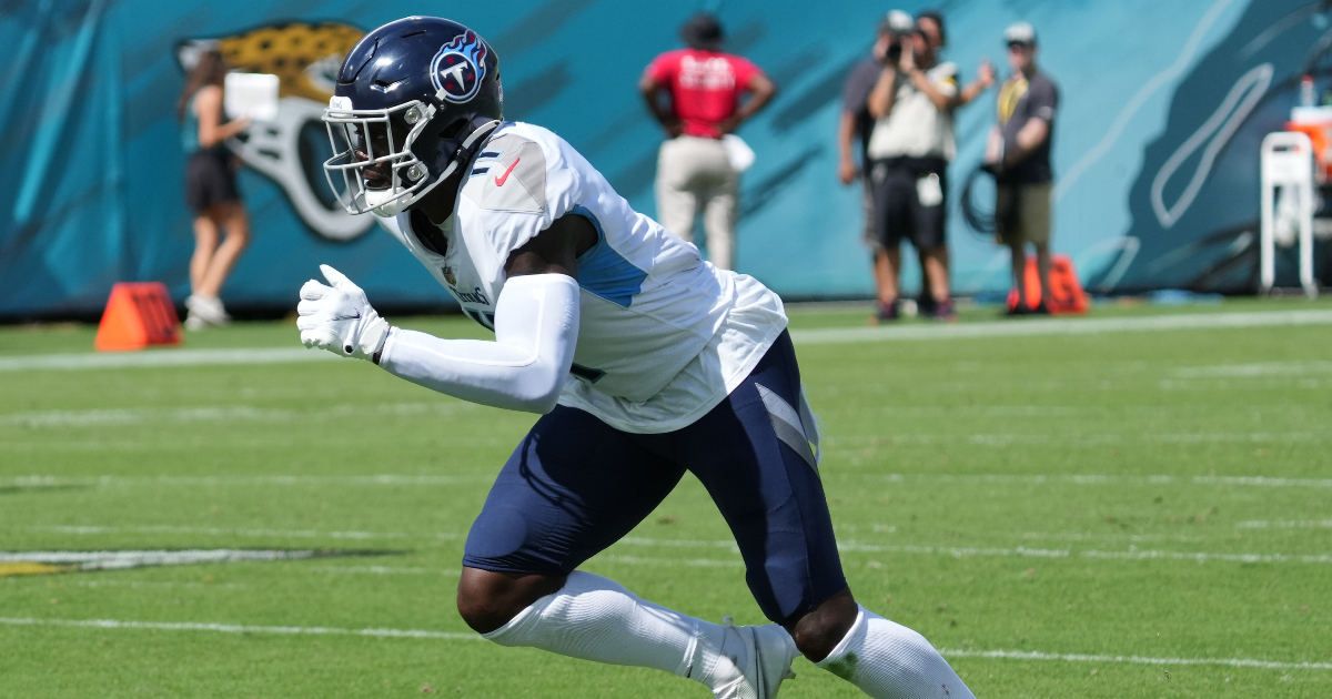 Tennessee Titans' A.J. Brown questionable to return after injury