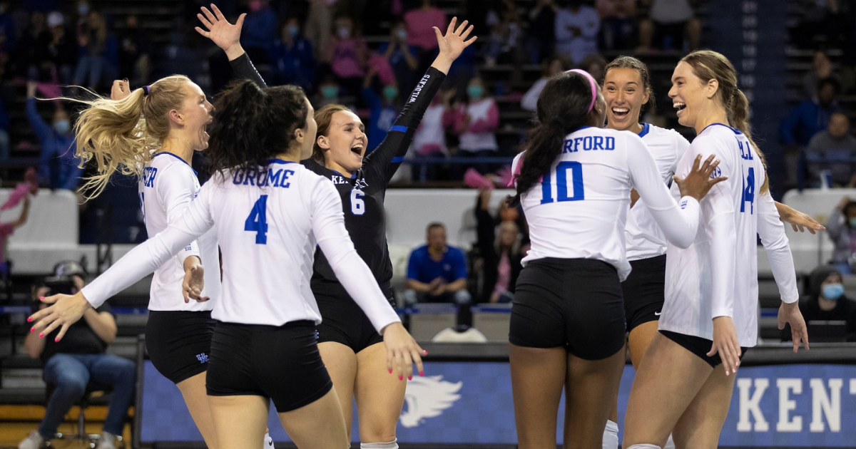 Kentucky Volleyball fends off Arkansas comeback in 3-2 win - On3