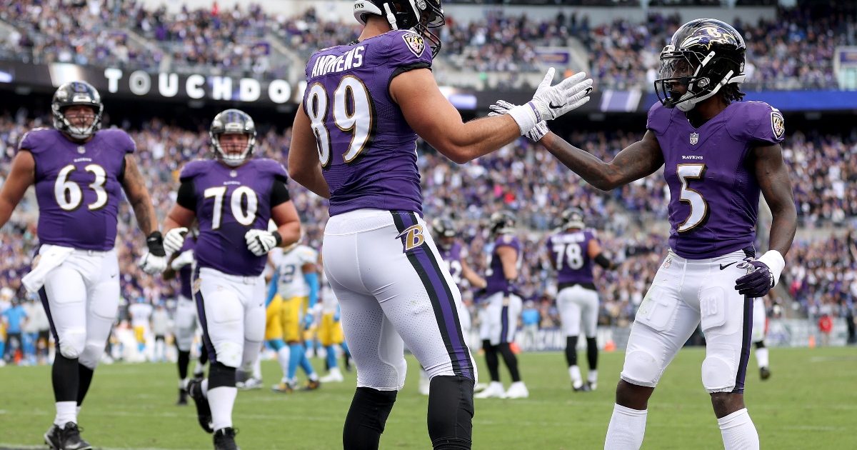 WATCH: Marquise Brown lays out for touchdown catch - On3